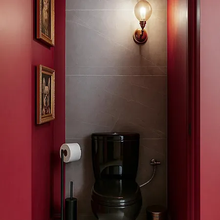 Qult - Crimson Whispers *