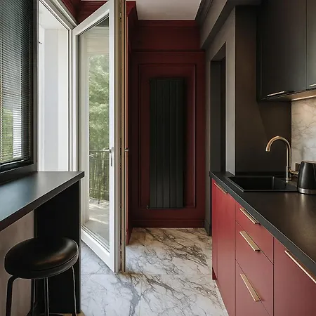 Appartement Qult - Crimson Whispers