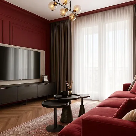 Qult - Crimson Whispers Бухарест