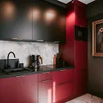 Apartman Qult - Crimson Whispers