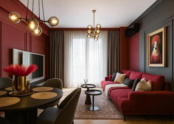 Qult - Crimson Whispers Apartament