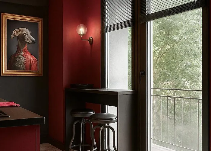 Apartament Qult - Crimson Whispers *