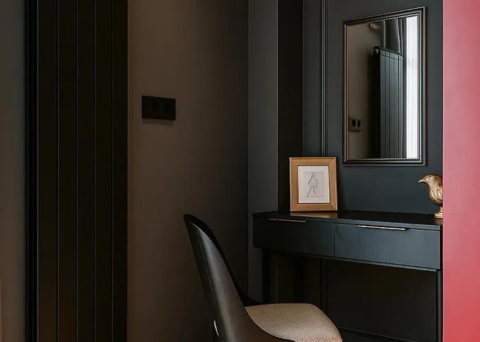 Apartament Qult - Crimson Whispers *