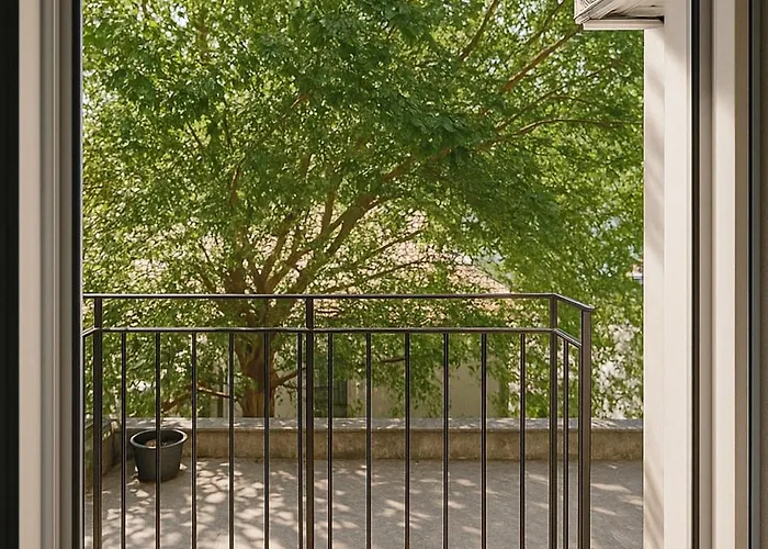 Qult - Crimson Whispers *